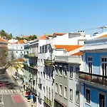 Апартаменты Portucale ! Downtown 3br With Balcony Лиссабон