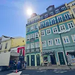 Апартаменты Portucale ! Downtown 3br With Balcony *