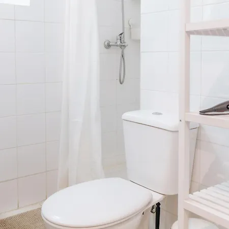 Pena In Arroios, By Mycelia Lisbon