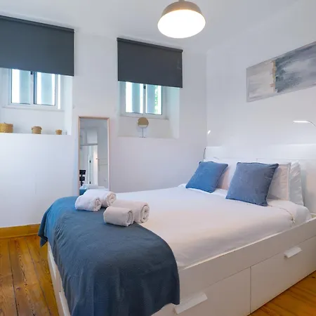 Portucale ! Downtown 3br With Balcony شقة *