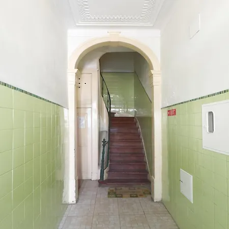 Portucale ! Downtown 3br With Balcony شقة *