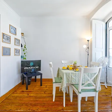 Lägenhet Portucale ! Downtown 3br With Balcony Lisboa